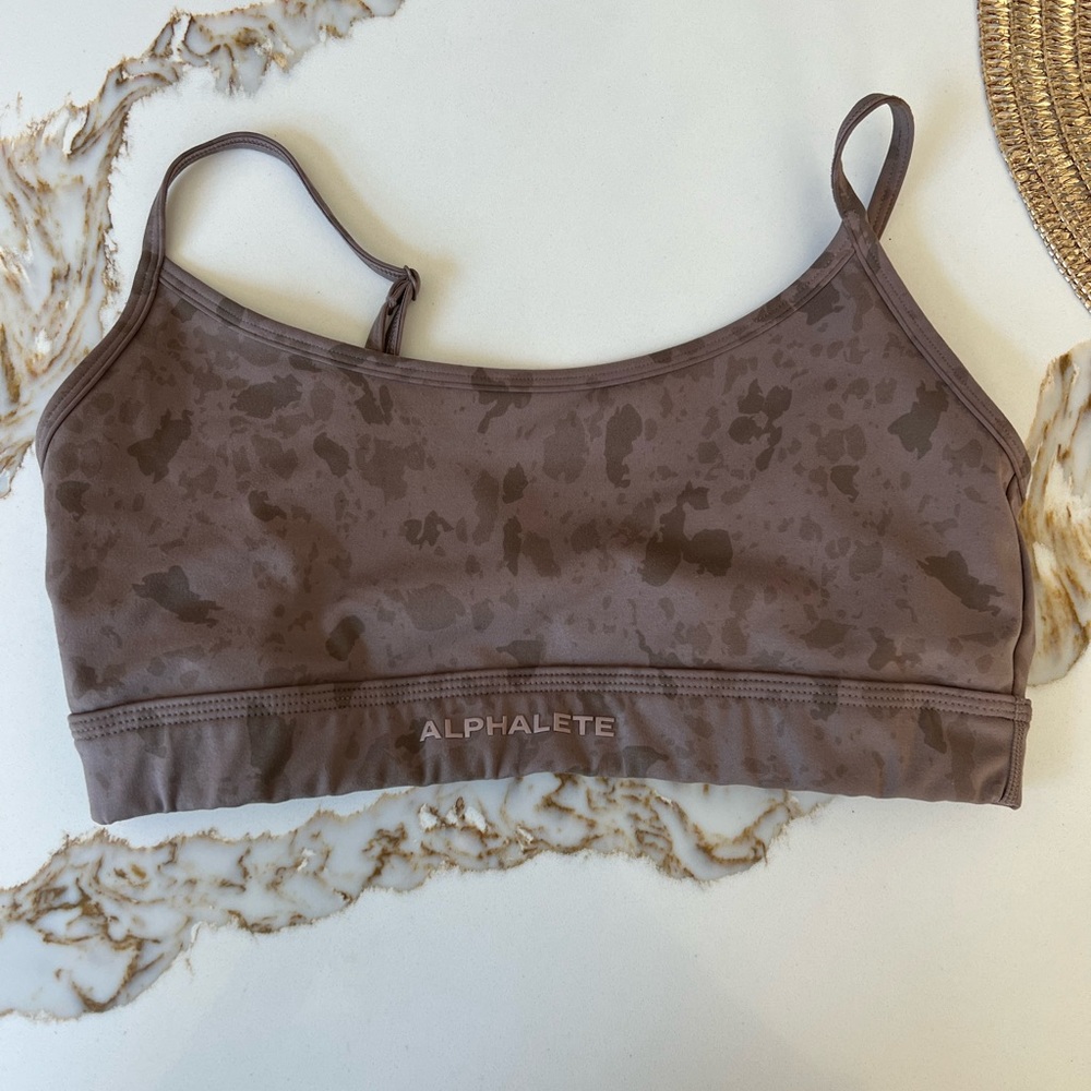 Alphalete sports bra